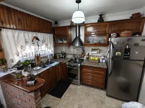 Depto Tipo Casa 4 ambientes con 2 baños