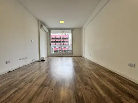 Alquiler apto profesional Vivienda oficina consultorio showroom Libertador y Sucre0