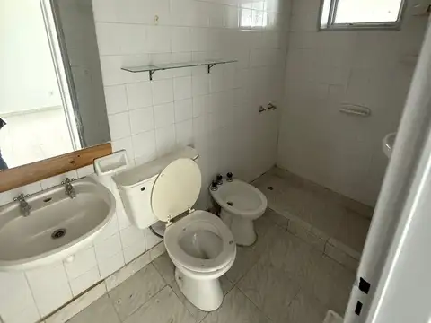 LOCAL COMERCIAL-BºSAN CAYETANO