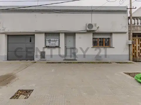 Casa sobre lote de 500 m² en La Plata – Ideal inversión o proyecto