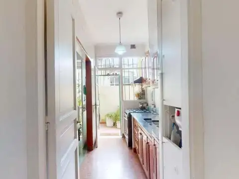 Casa 5 ambientes con 3 baños