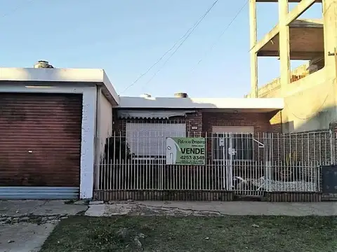 Casa  en Venta ubicado en Quilmes Oeste, Quilmes, G.B.A. Zona Sur - SVN0809_LP584597_1