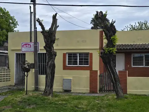 Casa en barrio El Quinto