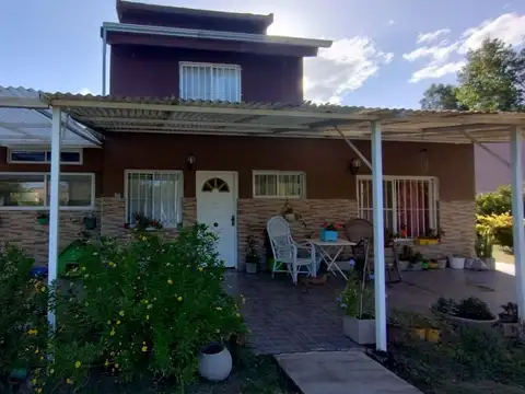 Venta Casa Quinta con Pileta en Florencio Varela