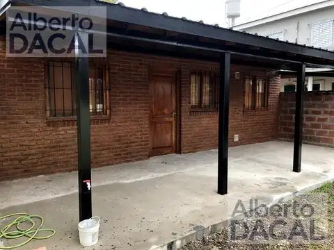 Casa en Alquiler en Villa Elisa, $ 700.000