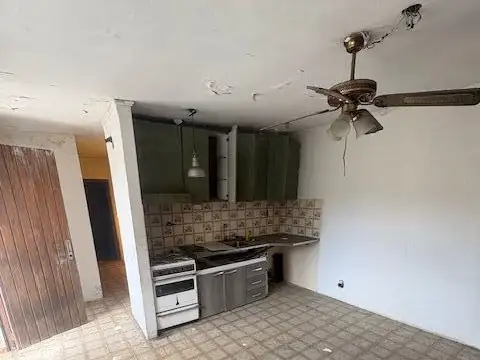 Depto Tipo Casa en Venta en Avellaneda, USD 32.000