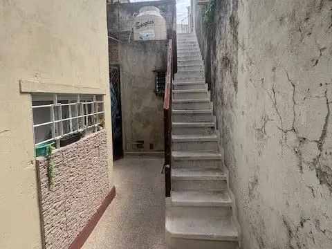 Depto Tipo Casa en Venta de 2 ambientes