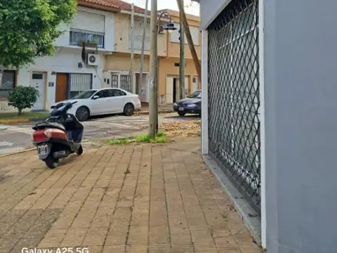 Local en Venta en Olivos, USD 250.000