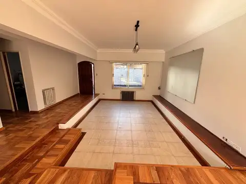 Casa 6 ambientes con 3 baños