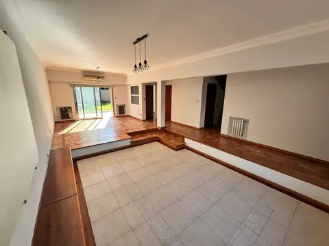 Casa  en Venta en Olivos, Vicente López, G.B.A. Zona Norte