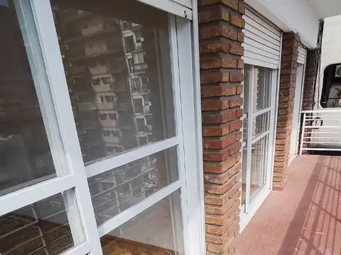 Departamento 4 ambientes con 2 baños