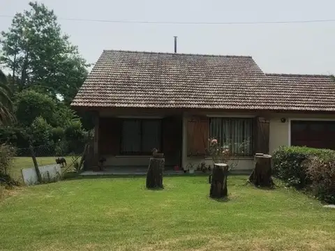 VENTA CASA 4 AMBIENTES ZONA DE TODO EL AÑO