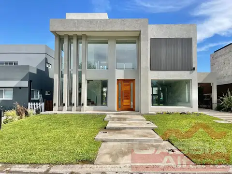 Casa en Alquiler en Malvinas Argentinas, $ 4.200.000