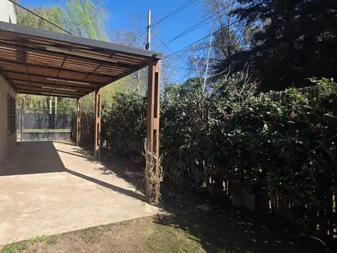 Casa 4 ambientes con 1 baño