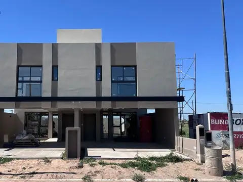 Casa - Campos de Manantiales