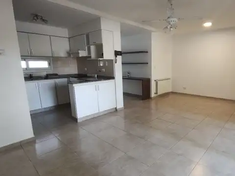 Departamento en Alquiler con 1 cocheras