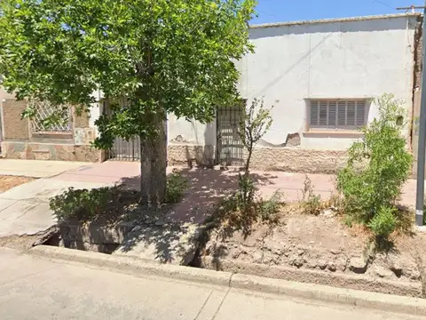 Lote de 215m² en Villa Emilia, Godoy Cruz
