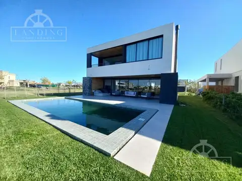 Casa Premium moderna al lago en Costas Puertos del Lago CON RENTA HASTA 07 2027 NFINANCIACIÓN DIRECT