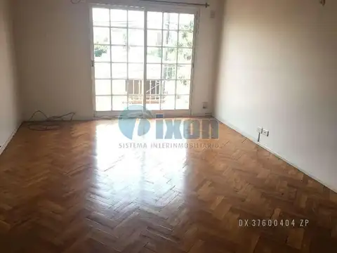 Nicolás Avellaneda 300