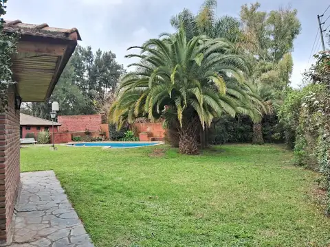 Quinta en Venta con 5 cocheras