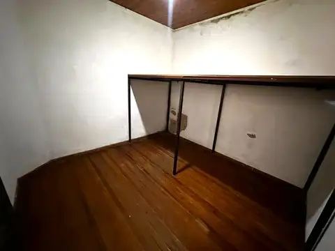 ALQUILER OFICINA / CONSULTORIO DE 5 AMBIENTES EN PLENO ONCE  - MUY BUENA UBICACION