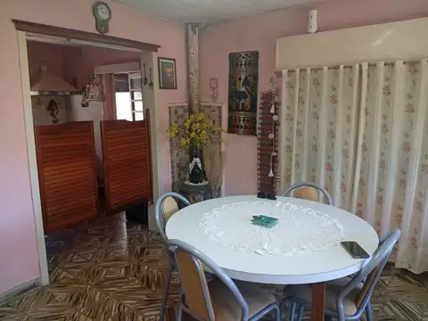 Casa 3 ambientes con 1 baño