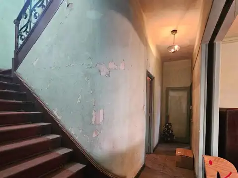 Casa en Alquiler con 2 cocheras