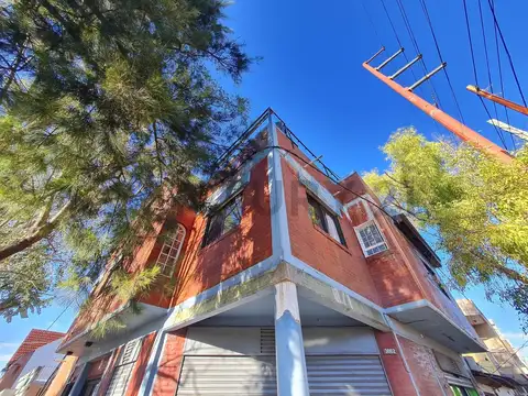 Venta de Casa y Local Comercial