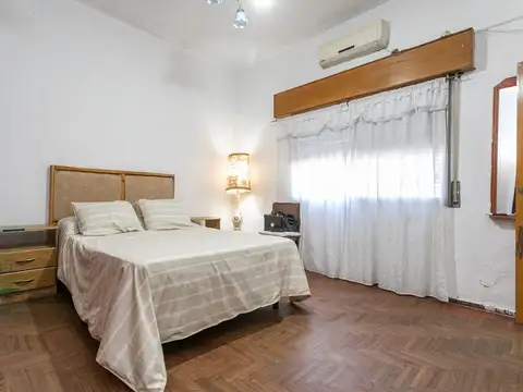 CASA LOTE PROPIO 3 DORM-PATIO-COCH-PARRI Y TERRAZA