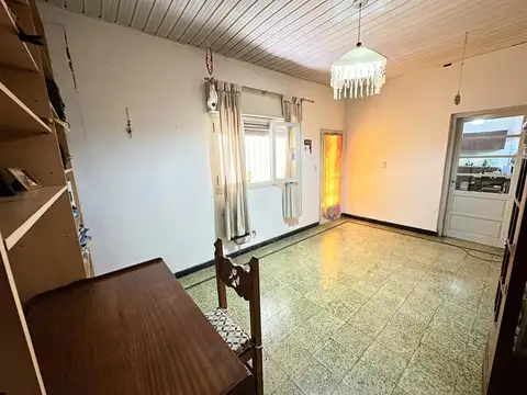 Casa en Venta en Alberdi, USD 68.000