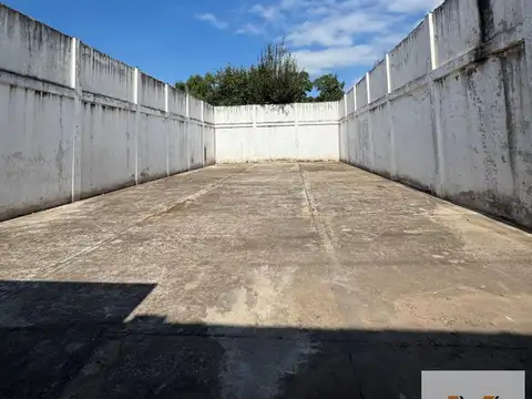 Depósito en venta - 1 Baño - 240Mts2 - Canning