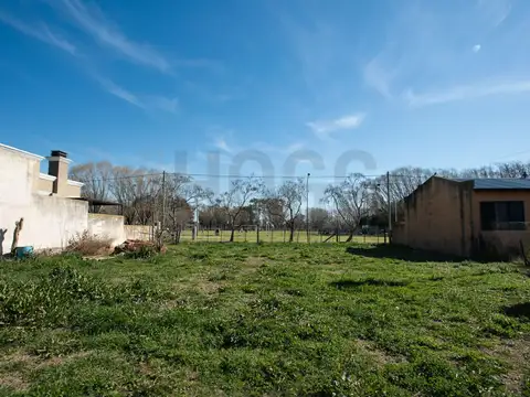 Terreno en Venta 20  mts Fondo
