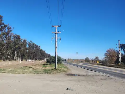 PARCELA DE 18 HAS. AU ROS-CBA P/ AREA SERV. Y LOG