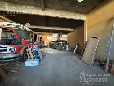 VENTA EN BLOCK Ing. Marconi  al 1400 Béccar Alto - Depósito + Deptos