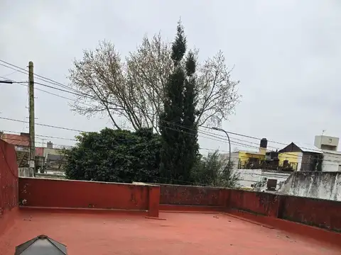 Casa en Alquiler con 1 cochera