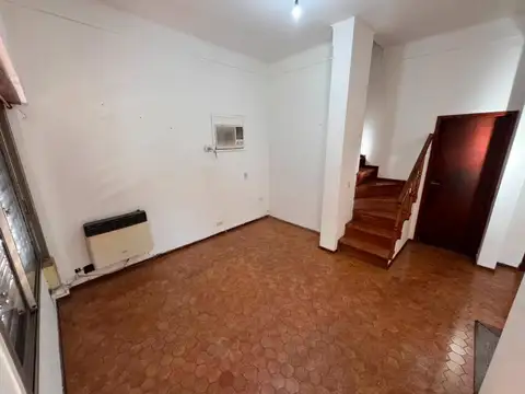 Casa en Venta con 4 cocheras