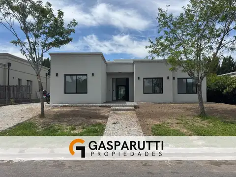 Casa en Venta en San Matías con Pileta
