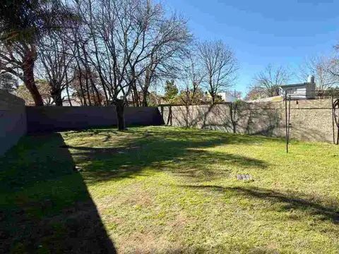 CASA 4 AMBIENTES EN VENTA EN ADROGUE