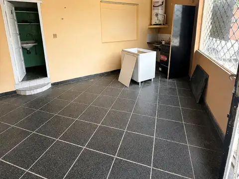 Local en Alquiler en Villa Santa Rita, $ 550.000