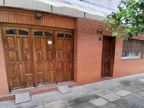 Venta de propiedad de 2 plantas. MATADEROS NO ES APTO CREDIT