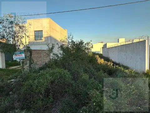 Terreno de 327m2 en VENTA zona Norte