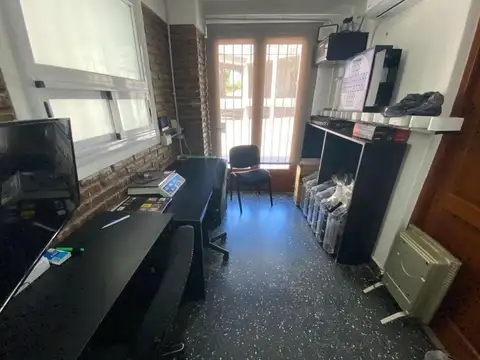 ALQUILER DE OFICINAS AMUEBLADAS CON PATIO