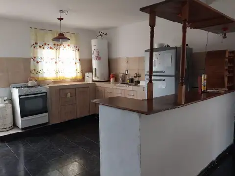 Venta casa 2 dormitorios en Villa Mugueta