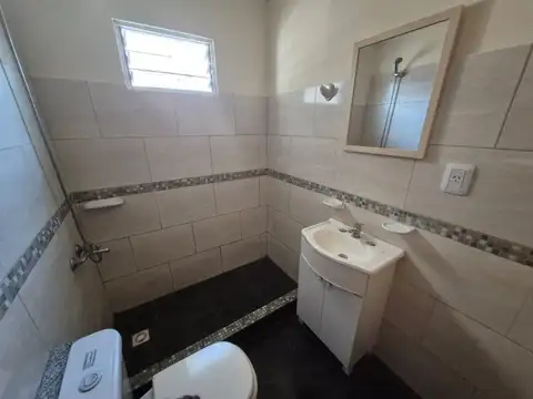 Depto Tipo Casa 4 ambientes con 1 baño