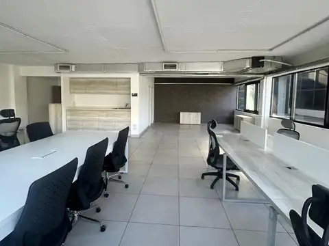 Oficina 2 ambientes con 1 baño