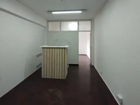 Oficina céntrica. Zona Bolsa de Comercio de Rosario.