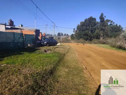 Casa en Alquiler con 1 cochera