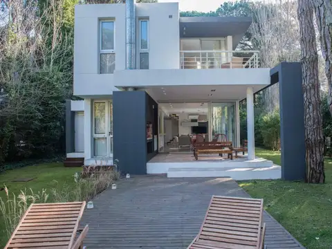 Casa en Alquiler Temporal de 4 dormitorios