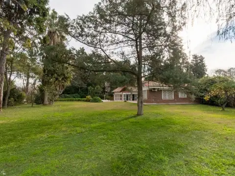 Casa 4 ambientes con 3 baños