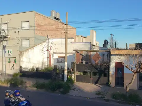 Terreno en Venta, FOT 1,8
